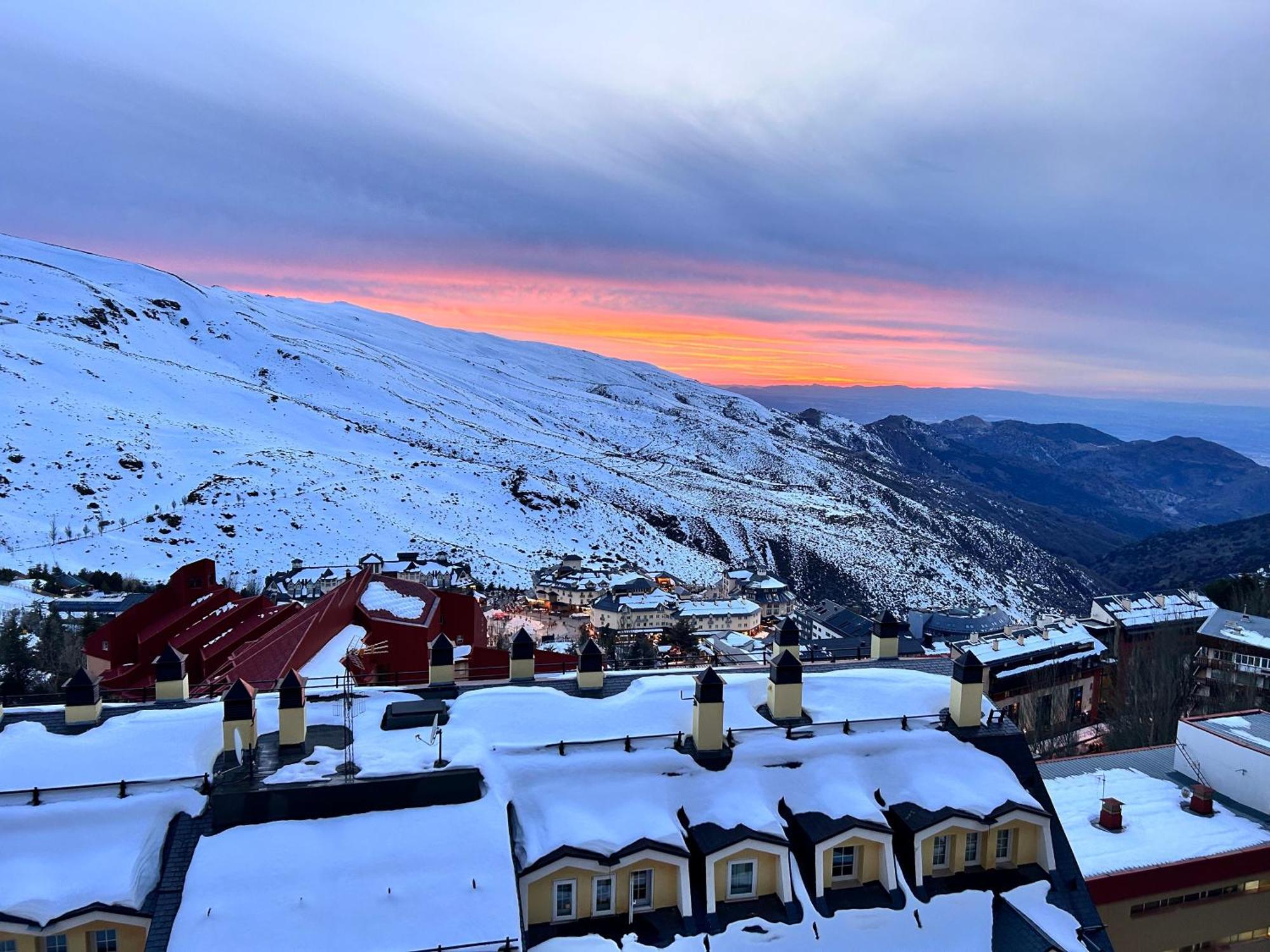 Monte Oiz Con Wifi Y Parking Gratis Apartamento Serra Nevada Exterior foto