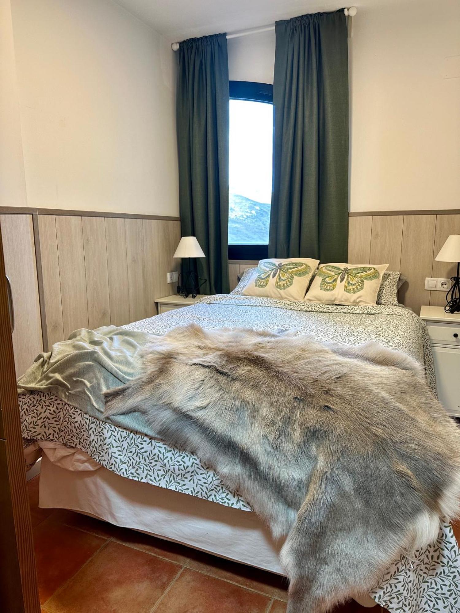 Monte Oiz Con Wifi Y Parking Gratis Apartamento Serra Nevada Exterior foto